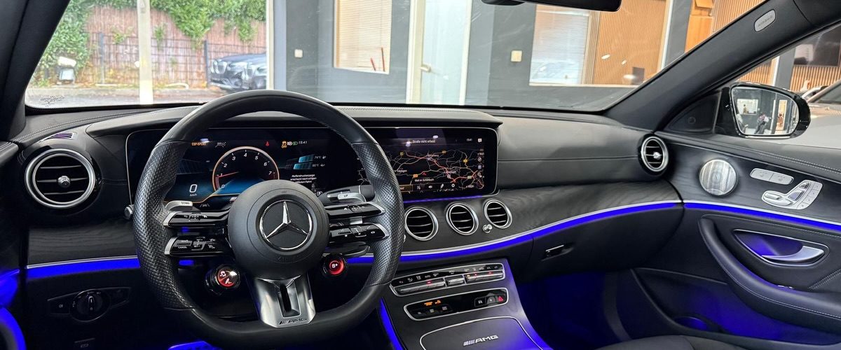 Auto Salon Stuttgart – Exklusive Fahrzeuge und persönliche Beratung