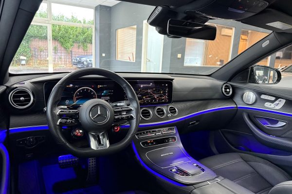 Auto Salon Stuttgart – Exklusive Fahrzeuge und persönliche Beratung